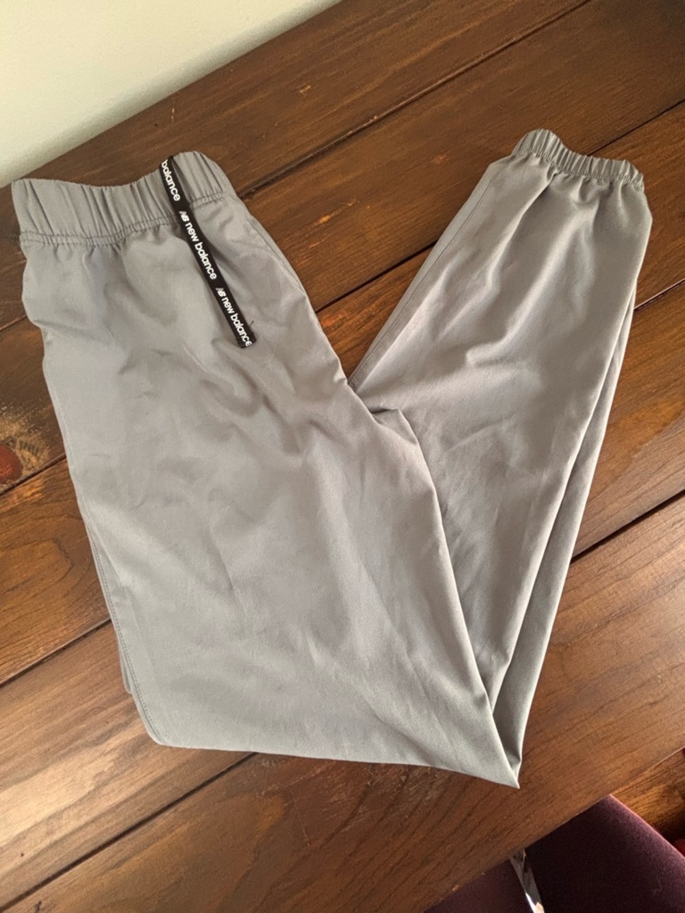New Balance Men’s Gray Elastic-Waist Joggers with Branded Pull Tab SZ S